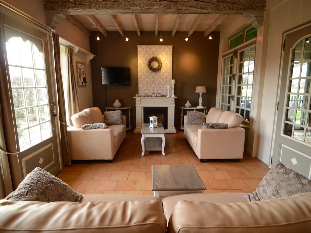 Charming Holiday Home In Zele Near The Forest Esterno foto